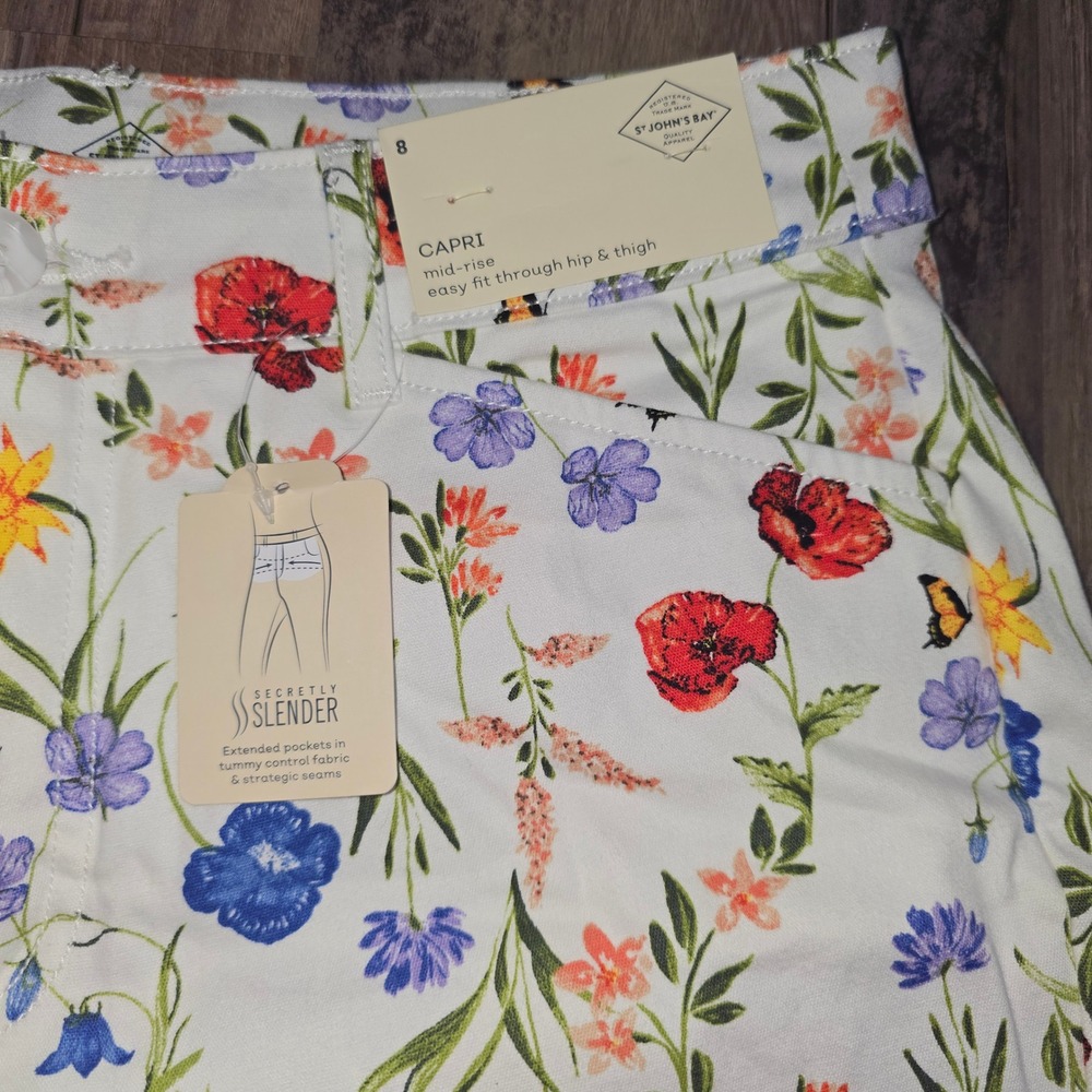 St Johns Bay Floral Capri Pants Womens 8 White Multi Butterfly Tummy Control NWT - Picture 4 of 16